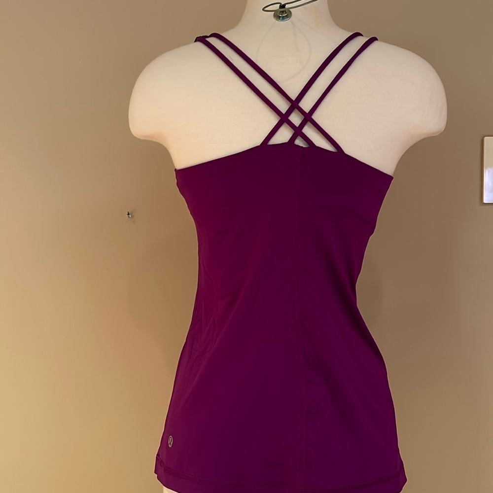 Lululemon tank